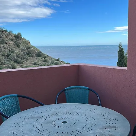 T2 With Sea View And Swimmimg Pool.