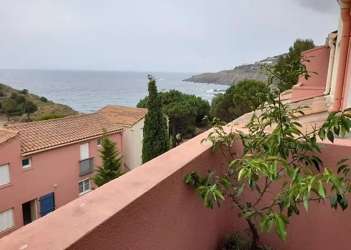T2 With Sea View And Swimmimg Pool. Apartment